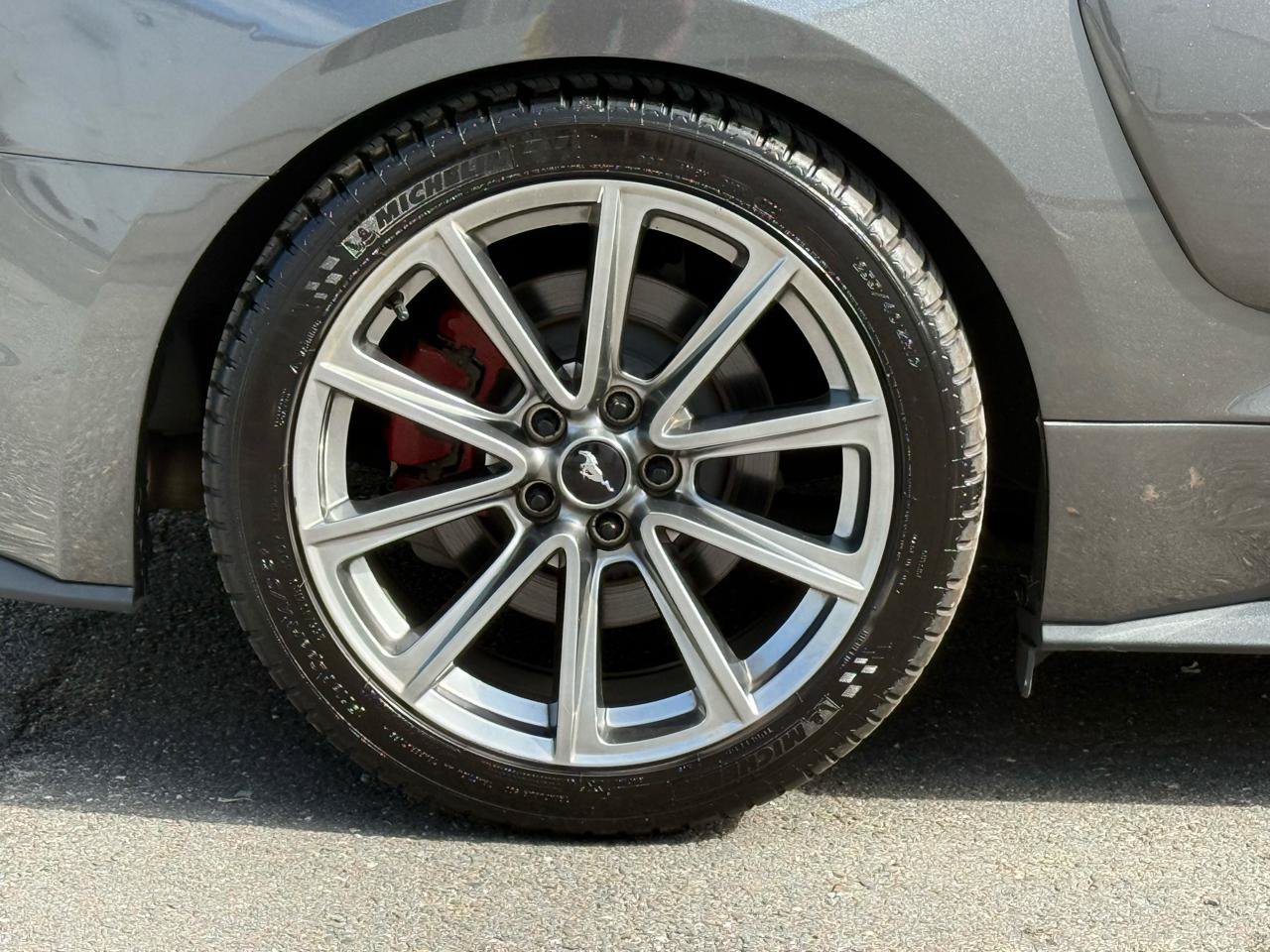 Used 2015 Ford Mustang GT Premium RWD image 30