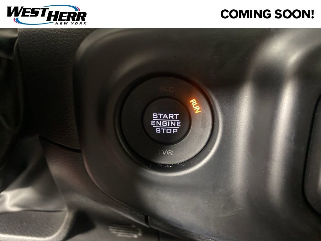 Used 2022 Jeep Wrangler Unlimited Sahara w/ Cold Weather Group image 10