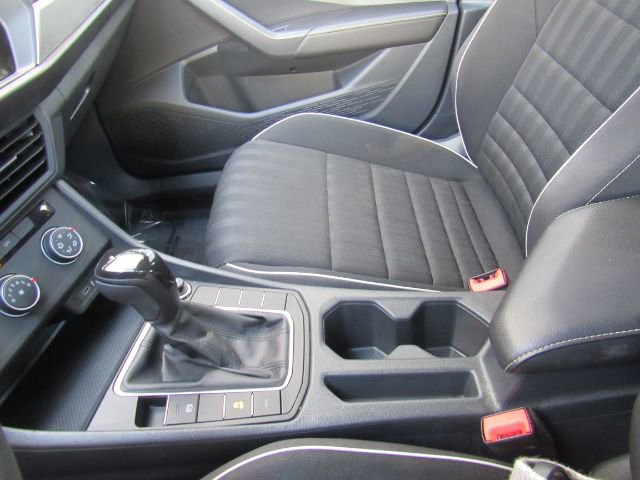 Used 2023 Volkswagen Jetta Sport image 35