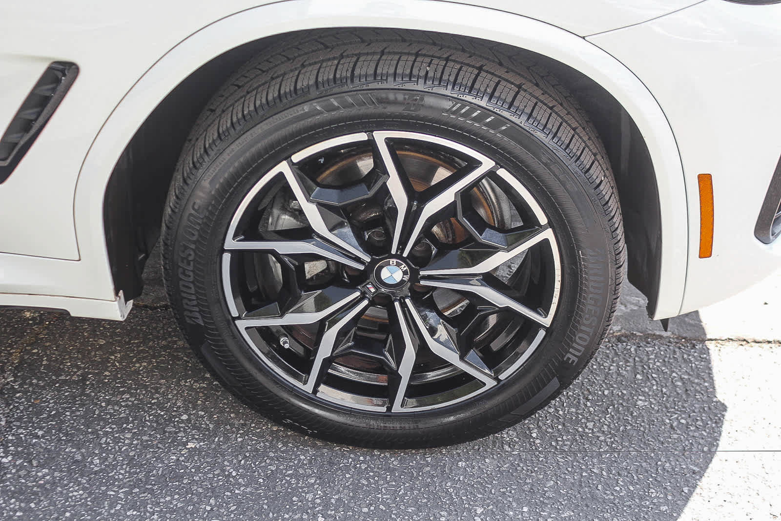 Used 2024 BMW X3 sDrive30i w/ Premium Package RWD image 9