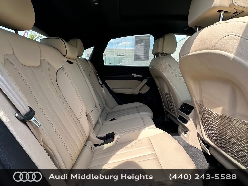 Used 2023 Audi Q5 2.0T Premium Plus w/ Premium Plus Package AWD/4WD image 31