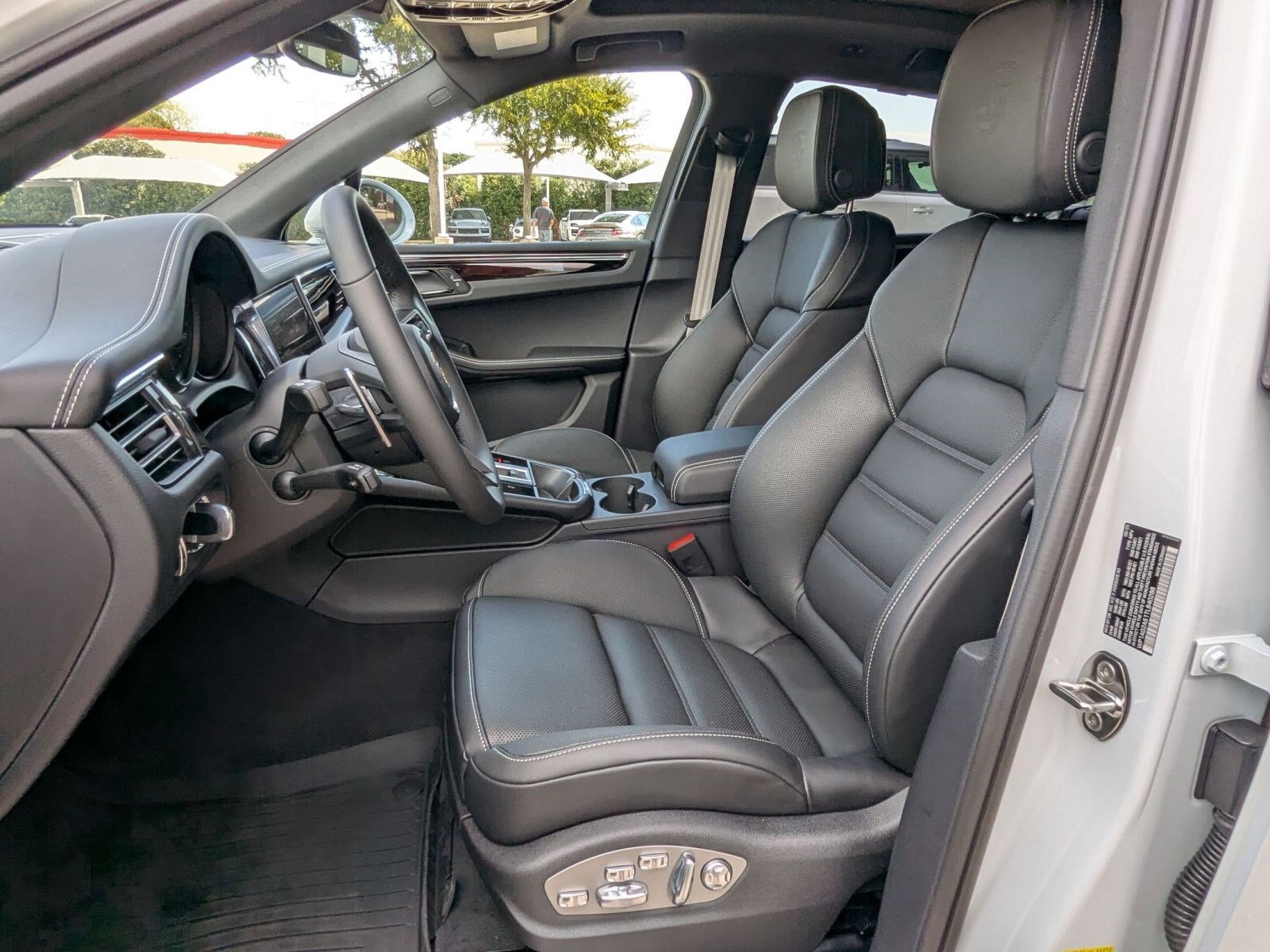 New 2026 Porsche Macan S image 5