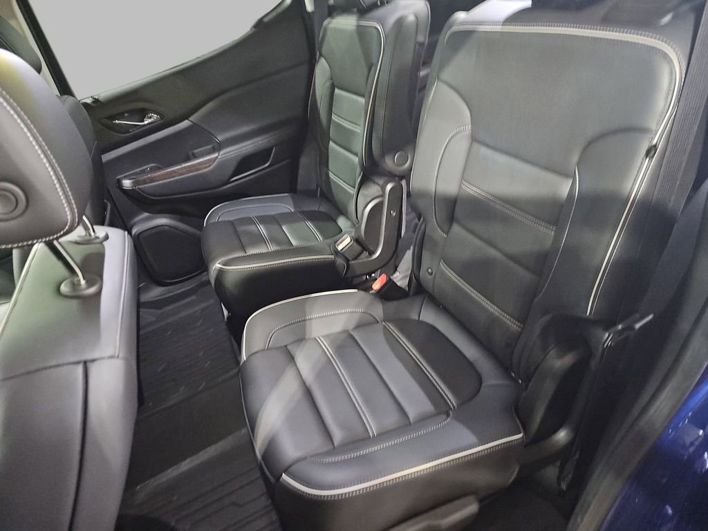 Certified 2023 GMC Acadia Denali w/ Denali Ultimate Package AWD/4WD image 19