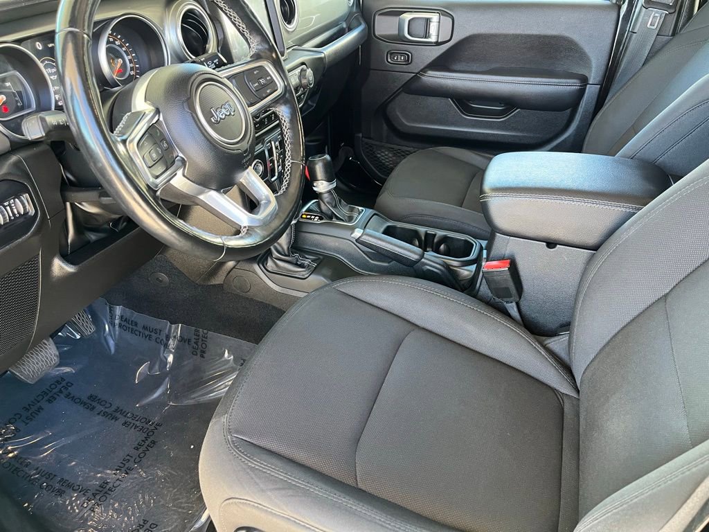 Used 2022 Jeep Wrangler Unlimited Sahara w/ Cold Weather Group image 18