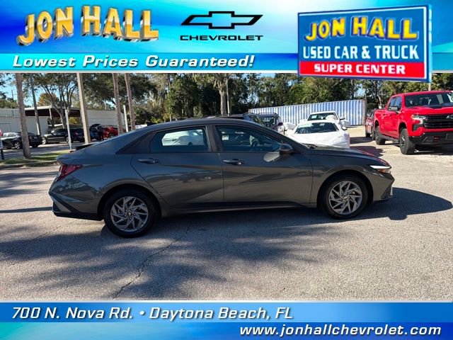 Used 2024 Hyundai Elantra SEL image 13