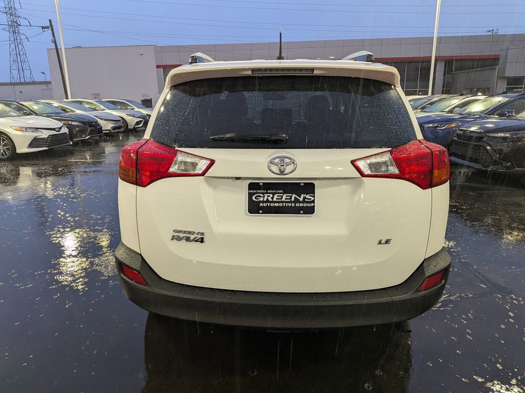 Used 2015 Toyota RAV4 LE image 6