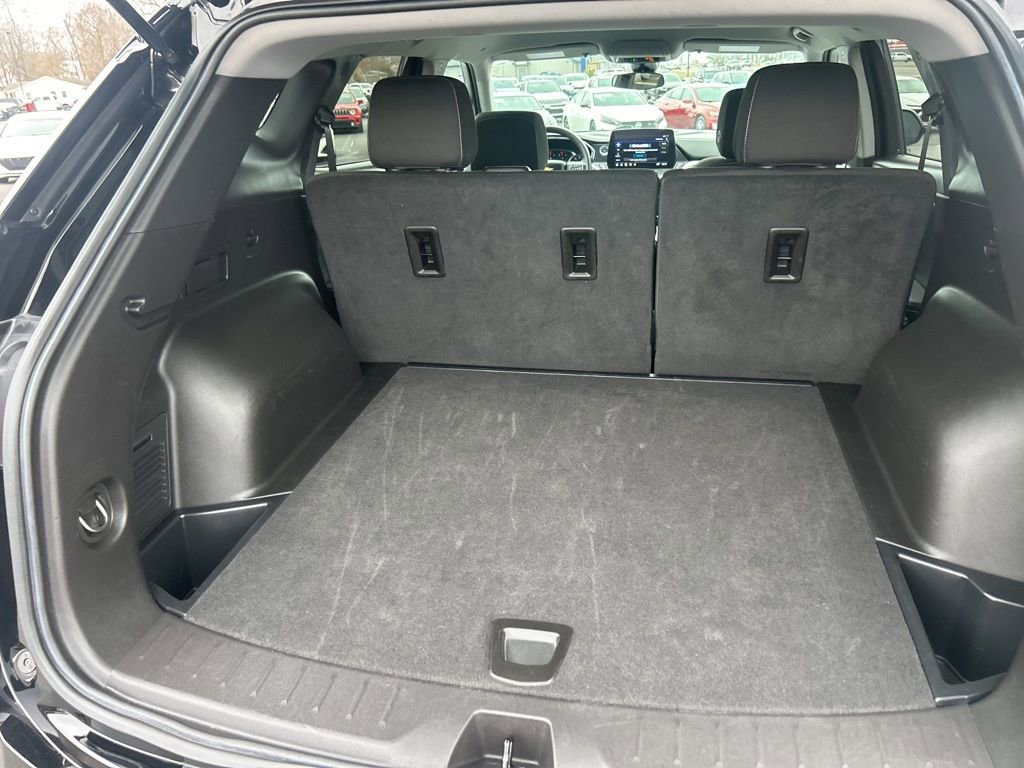 Used 2025 Chevrolet Blazer LT image 35