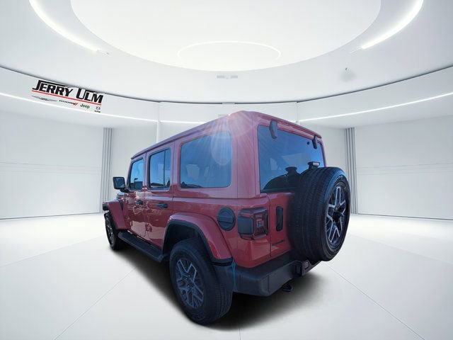 Used 2026 Jeep Wrangler Sahara image 5