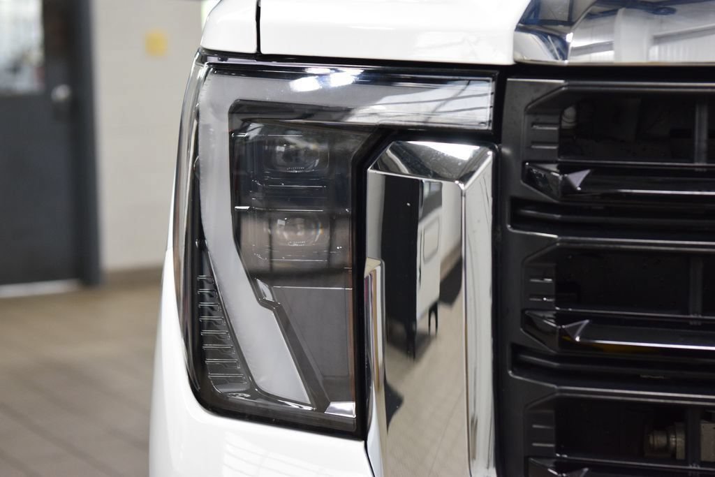 Used 2024 GMC Sierra 3500 Pro w/ Convenience Package AWD/4WD image 6