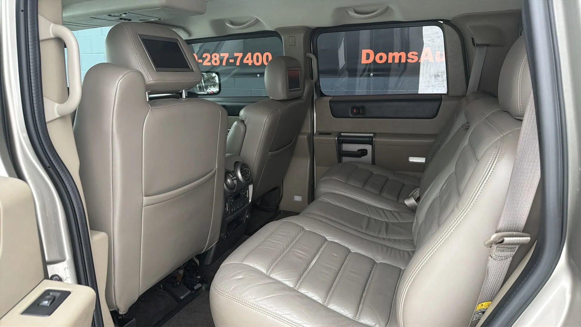 Used 2003 HUMMER H2 w/ Preferred Equipment Group image 16