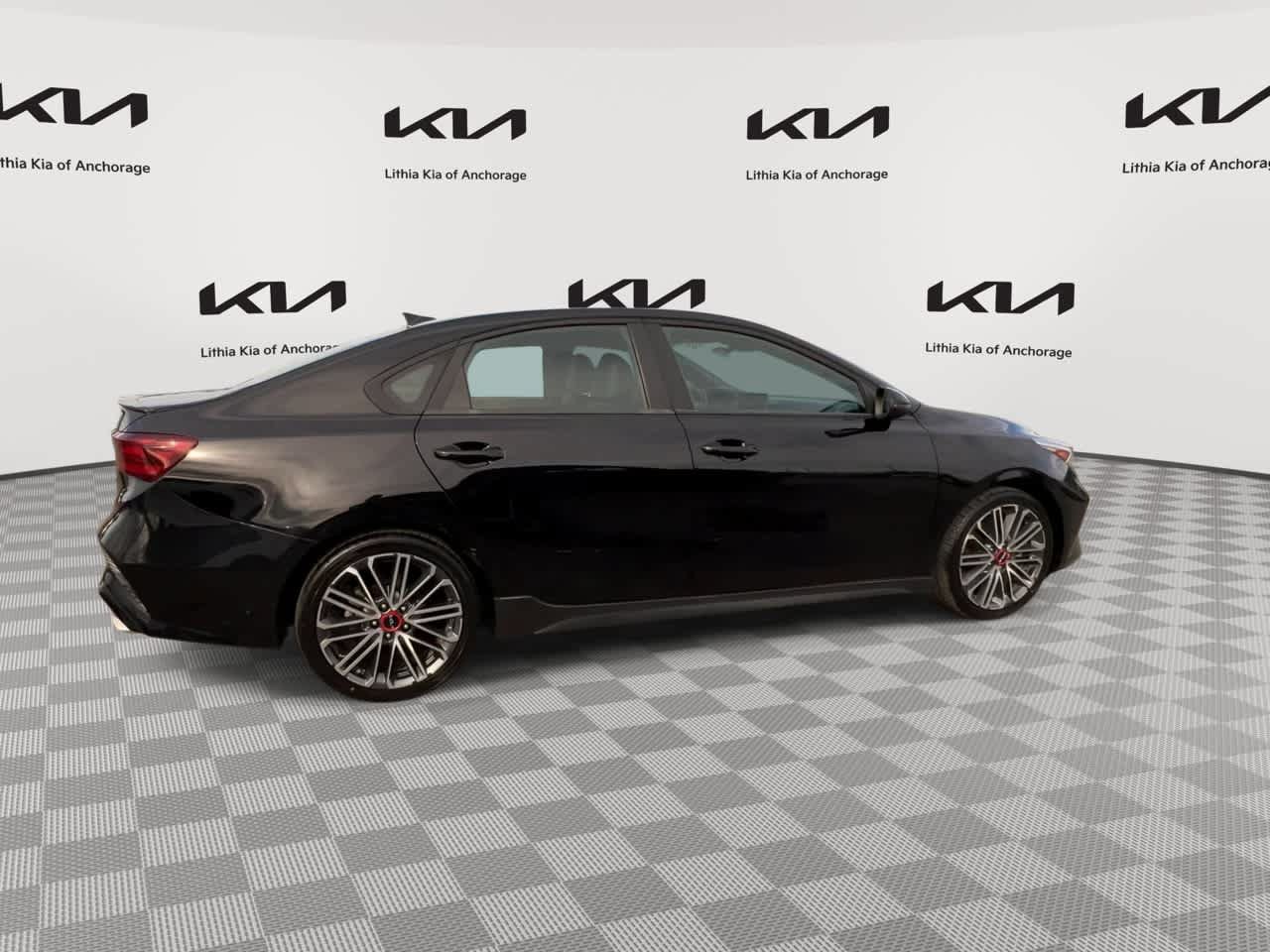 Certified 2022 Kia Forte GT FWD image 9