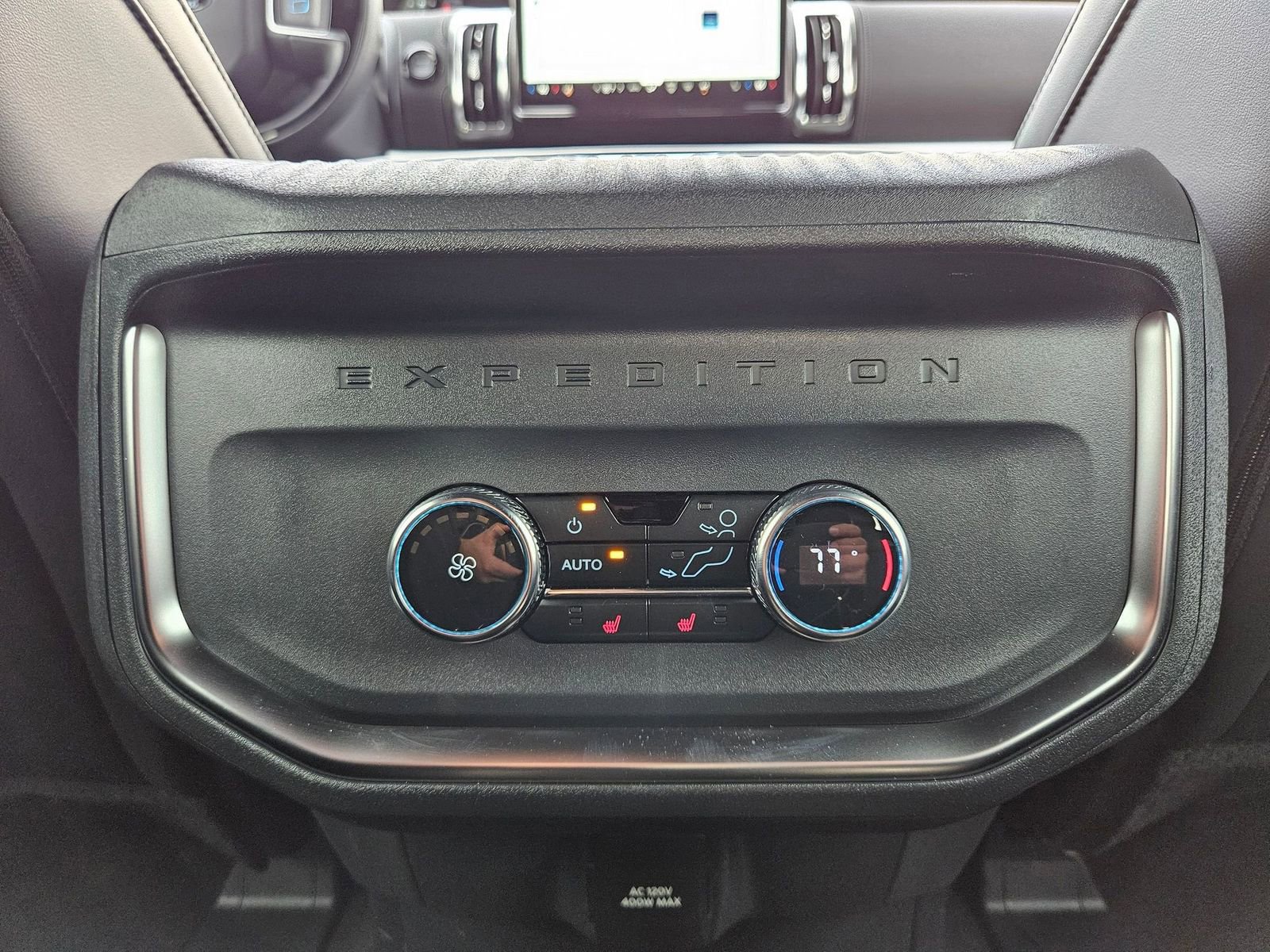 New 2025 Ford Expedition Platinum w/ Stealth Performance Package AWD/4WD image 22