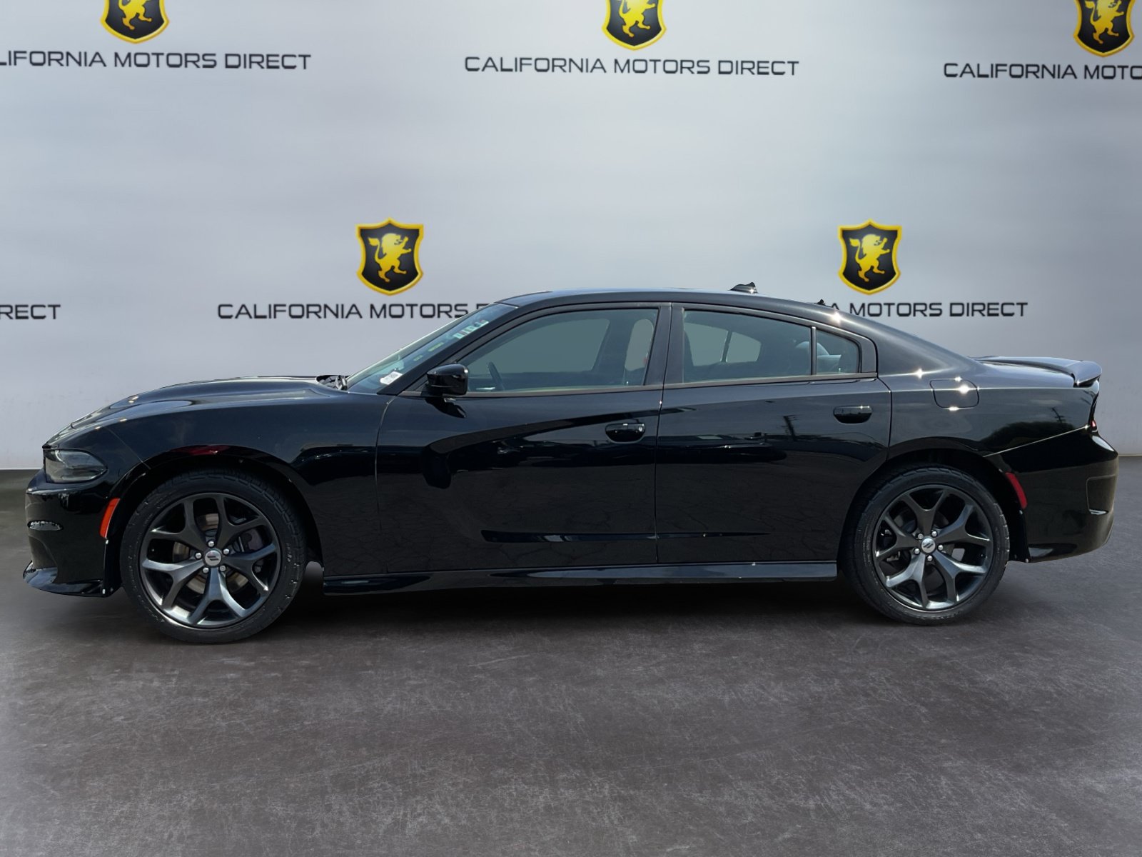 Used 2019 Dodge Charger GT w/ Cold Weather Package RWD image 8