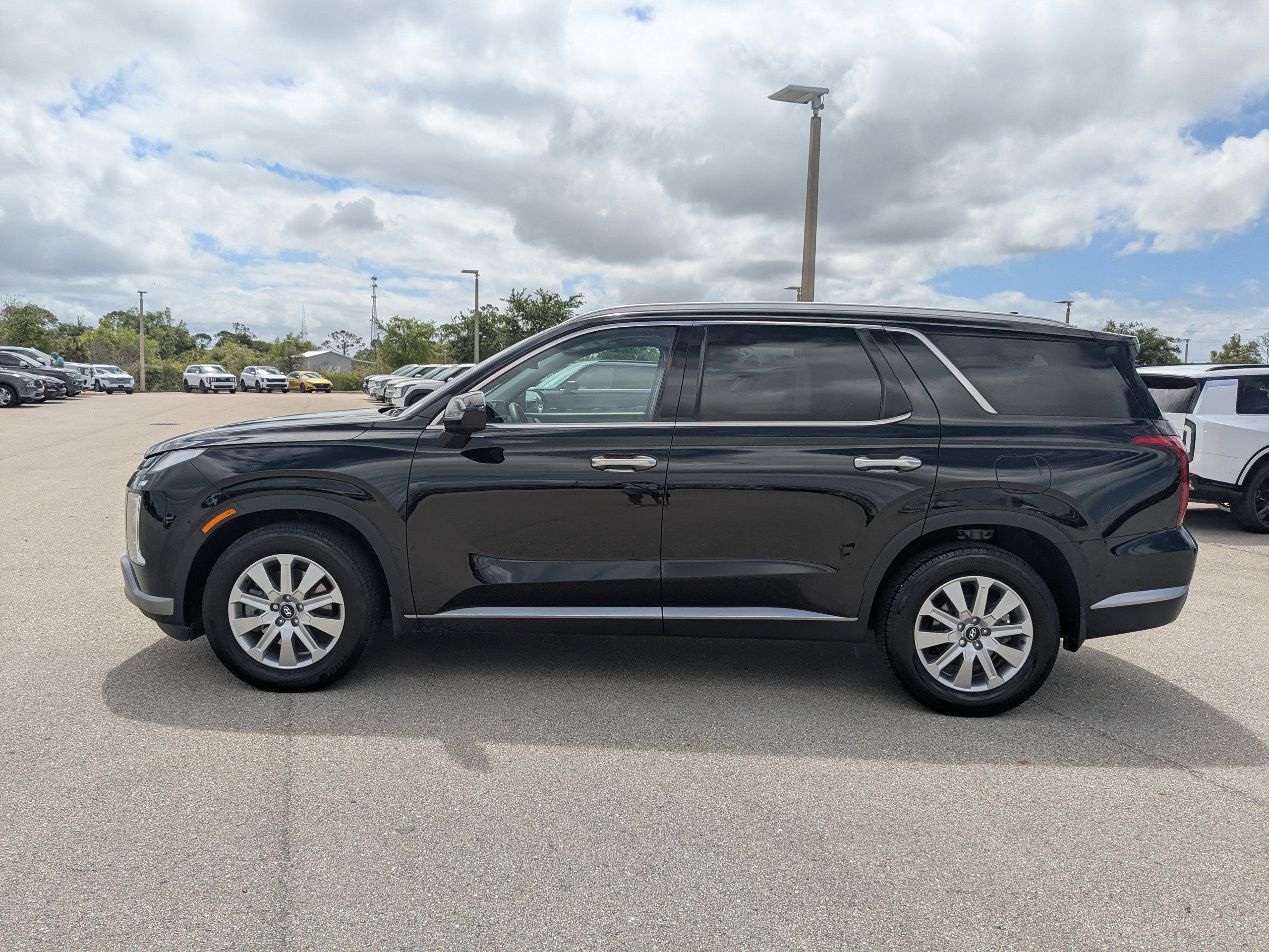Used 2024 Hyundai Palisade SEL image 8