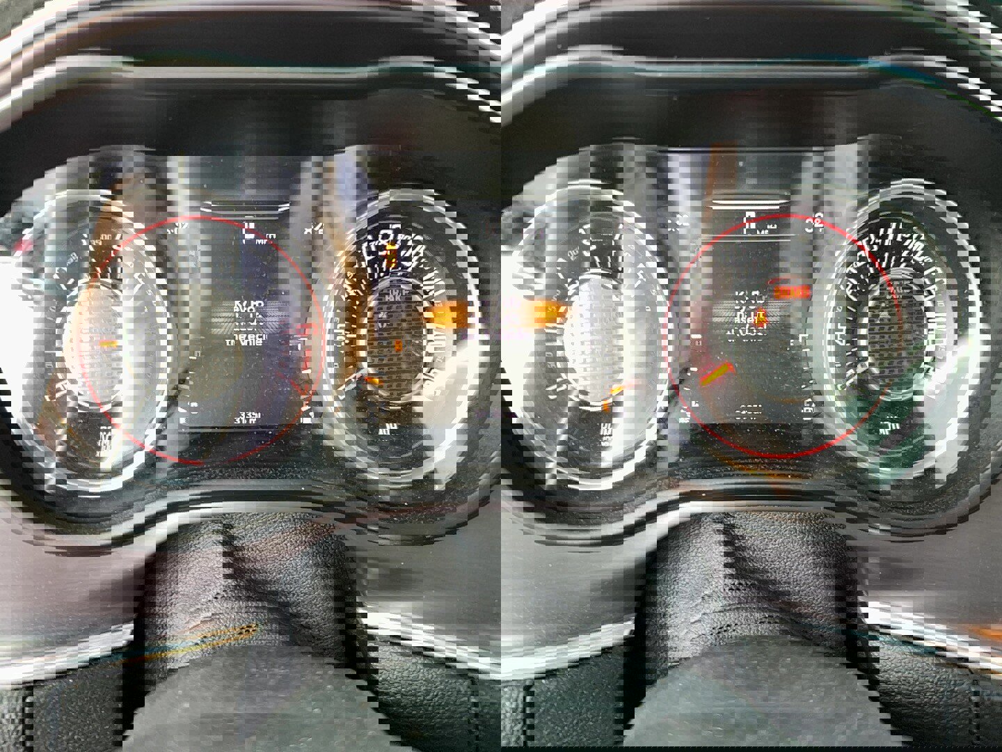 Used 2016 Dodge Challenger R/T image 18