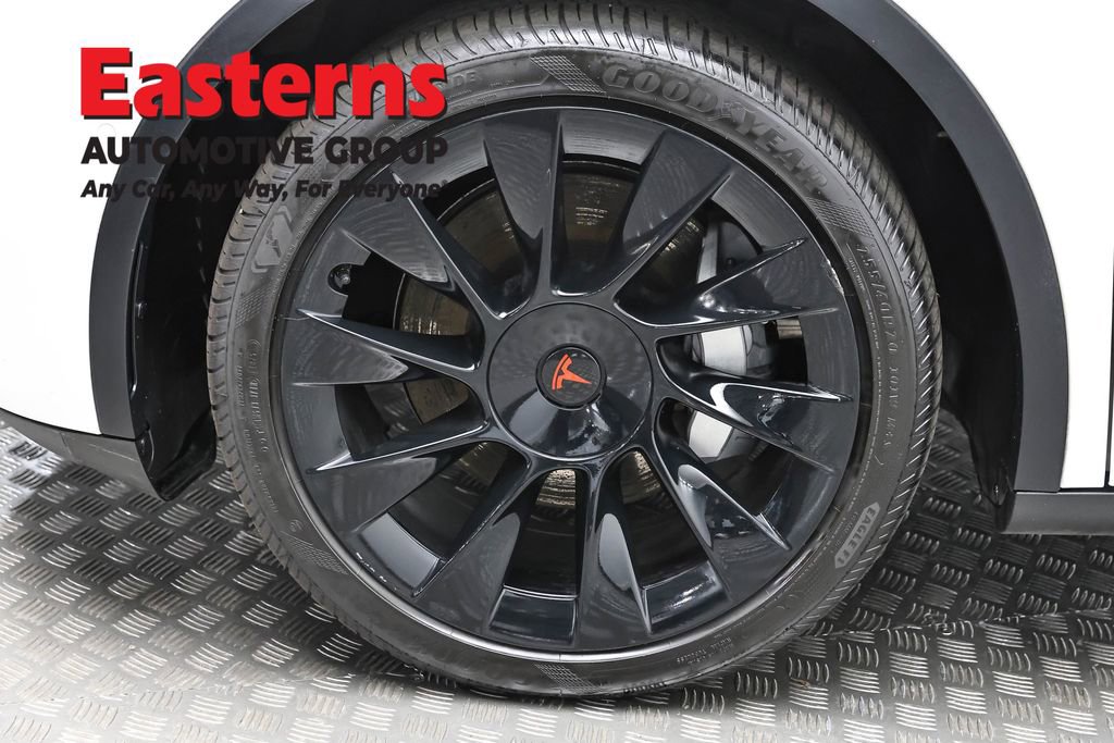 Used 2020 Tesla Model Y Long Range image 29