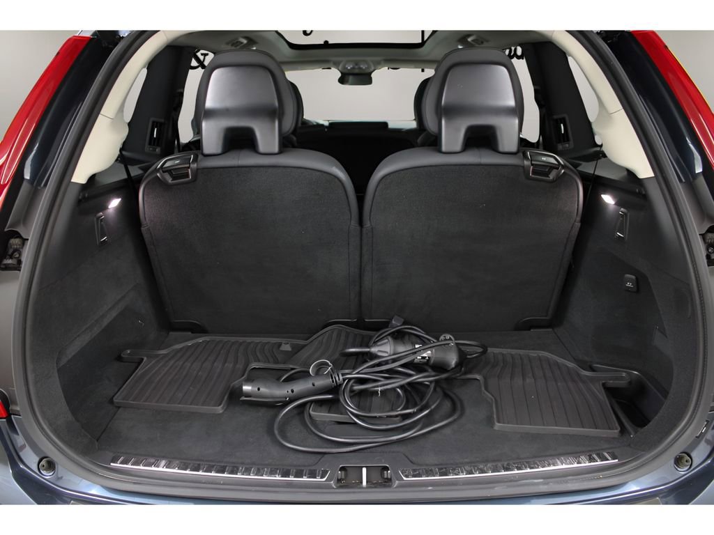 Certified 2024 Volvo XC90 T8 Plus w/ Protection Package image 24