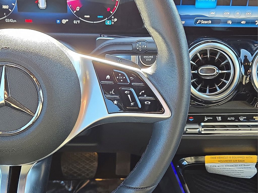 Used 2025 Mercedes-Benz GLB 250 image 20