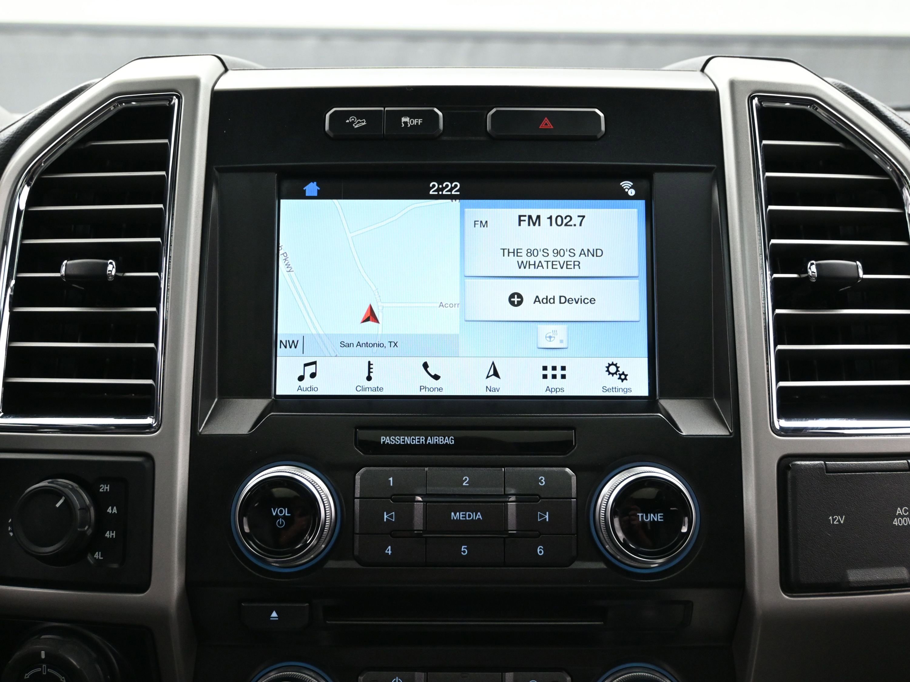 Used 2016 Ford F150 Lariat w/ Equipment Group 502A Luxury image 34