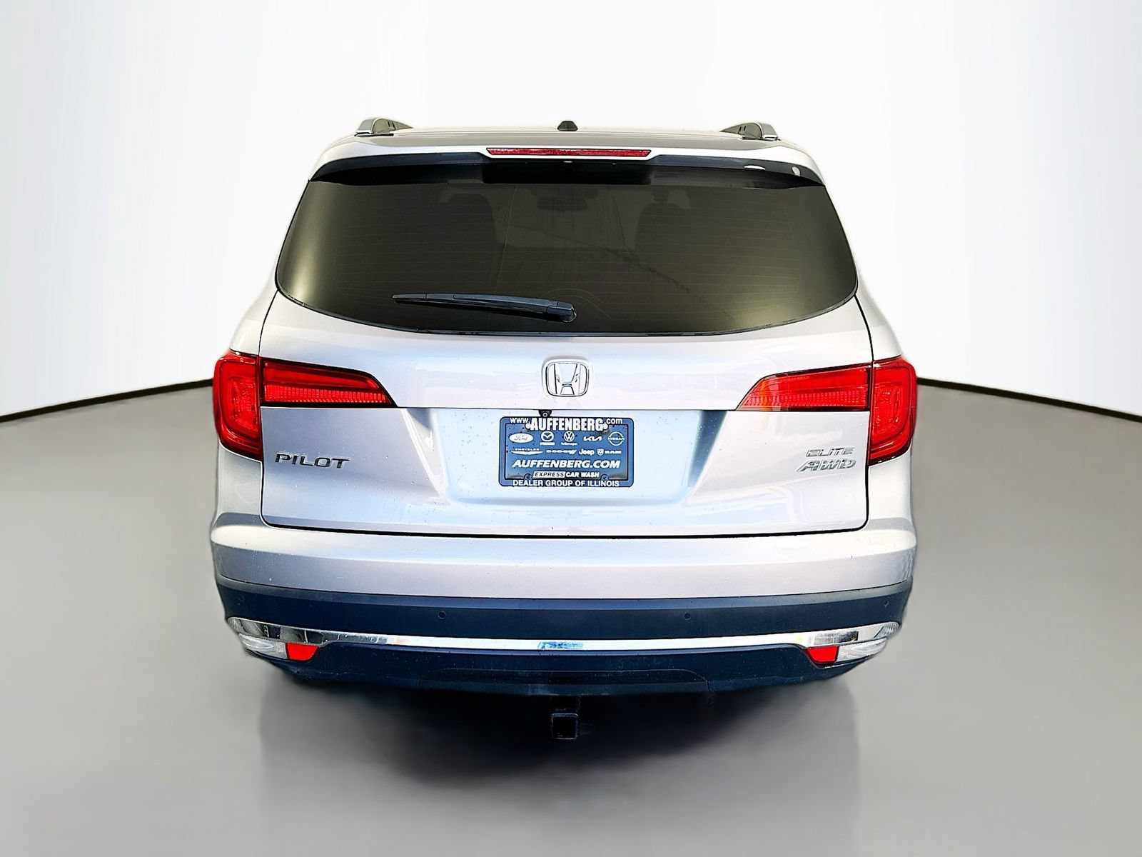 Used 2016 Honda Pilot Elite image 6