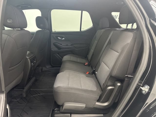 Used 2022 Chevrolet Traverse LT w/ LPO, 'HIT The Road' Package AWD/4WD image 25