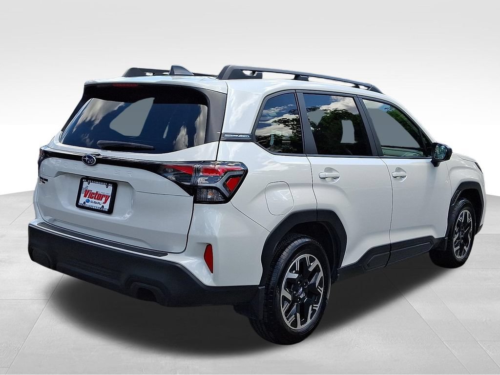 Certified 2025 Subaru Forester Premium AWD/4WD image 6