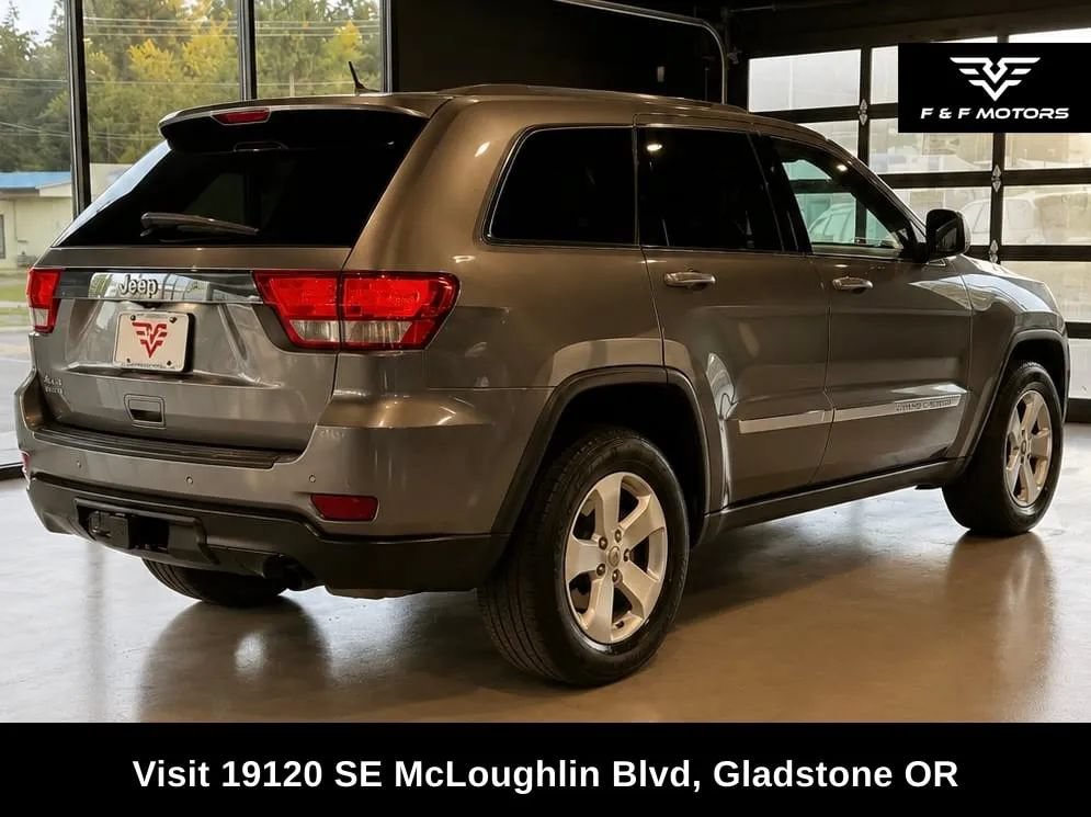 Used 2012 Jeep Grand Cherokee Laredo AWD/4WD image 4