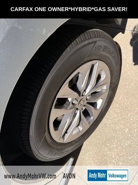 Used 2025 Toyota Sienna XLE FWD image 11