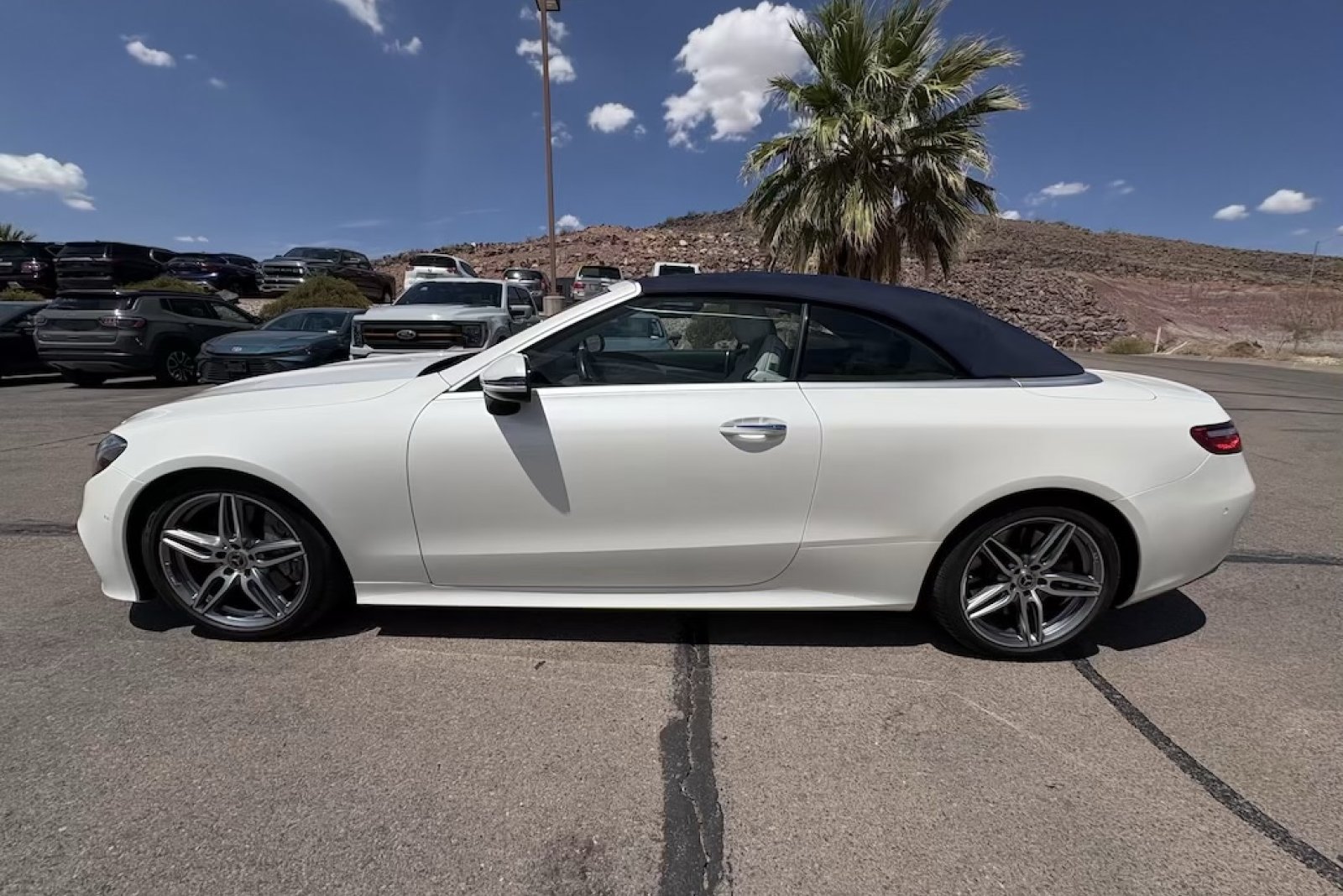 Used 2018 Mercedes-Benz E 400 Cabriolet image 2