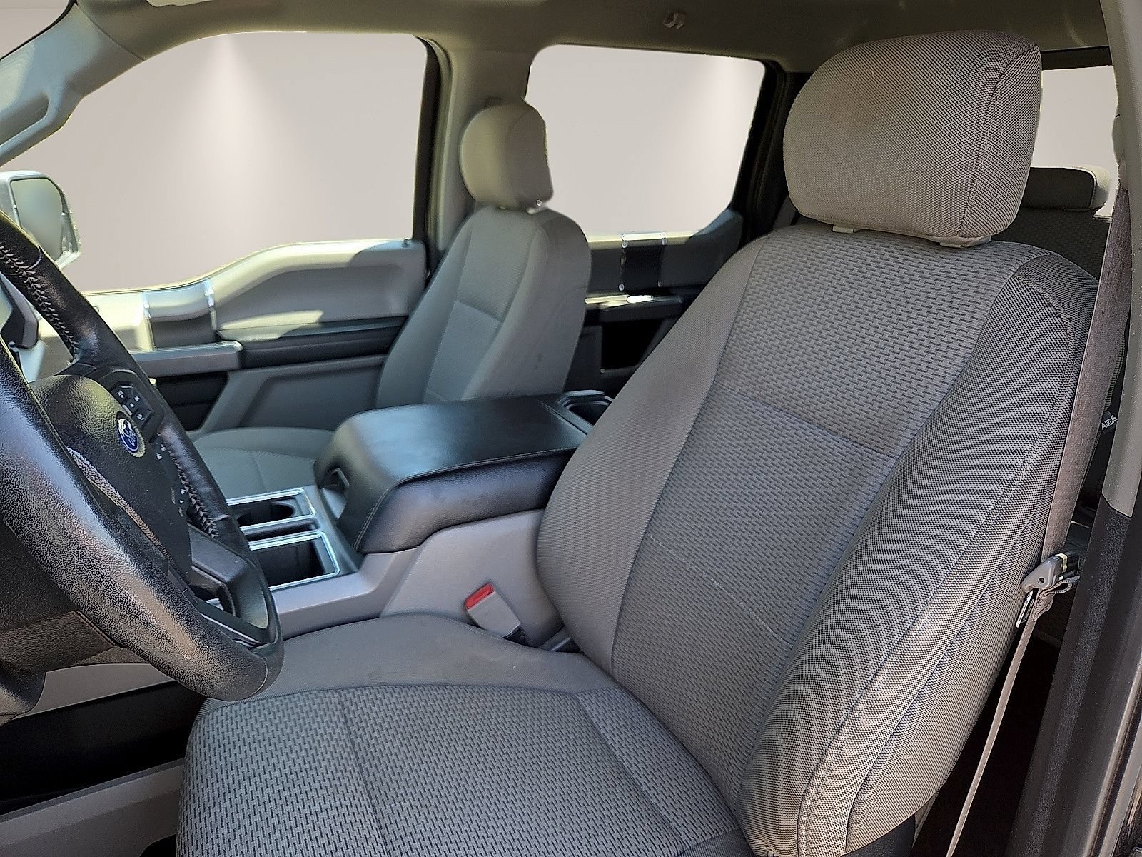 Used 2019 Ford F150 XLT w/ Equipment Group 302A Luxury AWD/4WD image 16