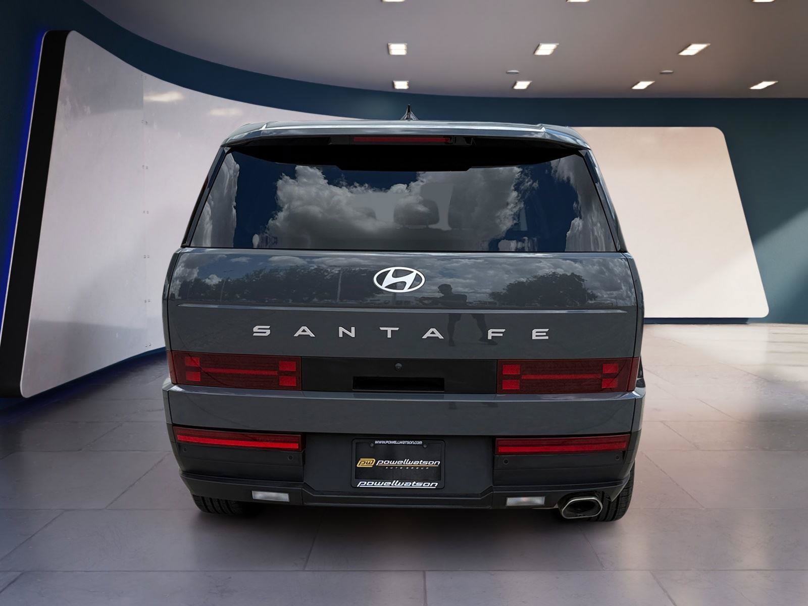 Used 2024 Hyundai Santa Fe SE FWD image 4