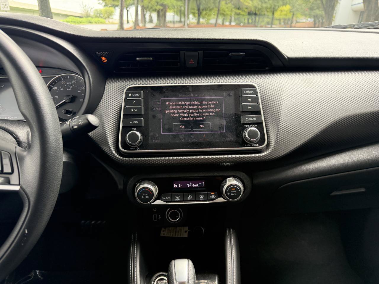 Used 2019 Nissan Kicks SV FWD image 24