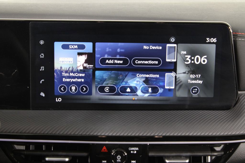 Certified 2025 Nissan Kicks SR image 9