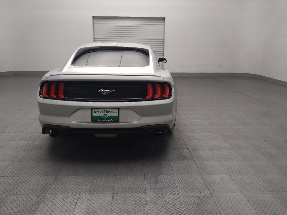 Used 2019 Ford Mustang Premium RWD image 7