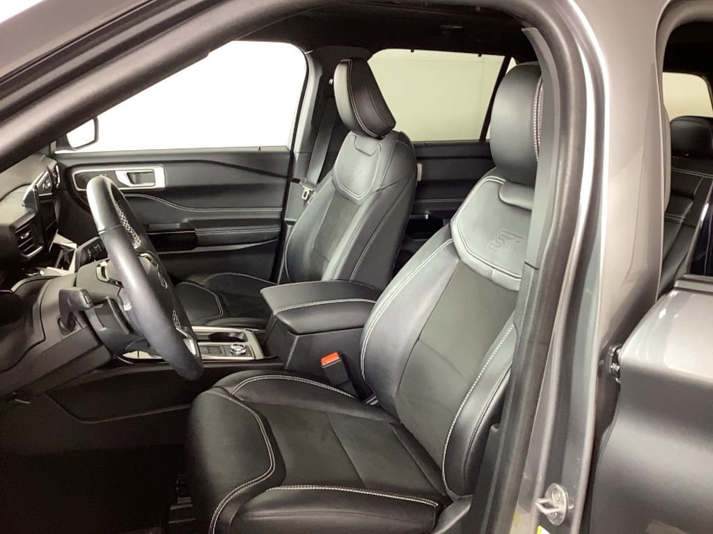 Used 2024 Ford Explorer ST image 17
