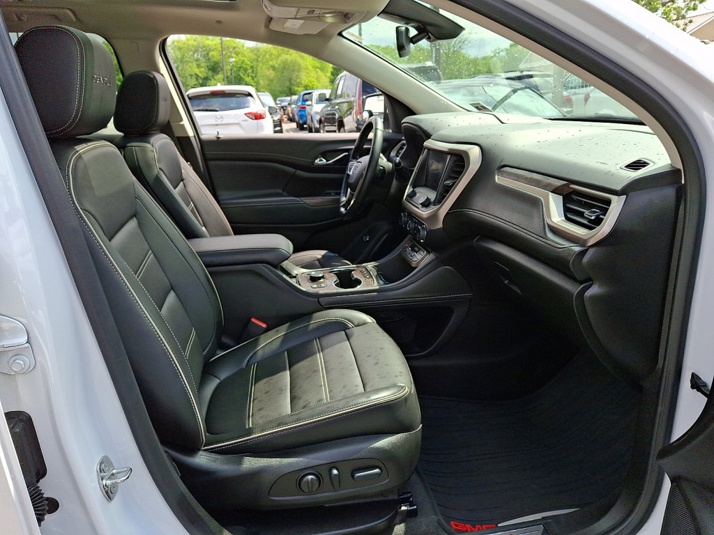 Used 2023 GMC Acadia Denali AWD/4WD image 11
