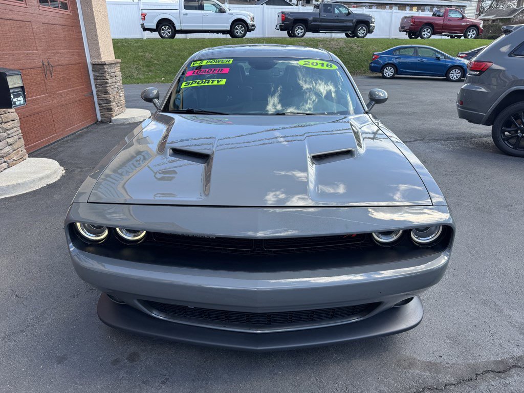 Used 2018 Dodge Challenger R/T Scat Pack w/ Leather Interior Group RWD image 3