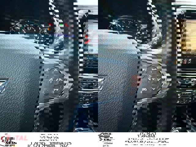 Used 2021 Chevrolet Traverse LT image 21