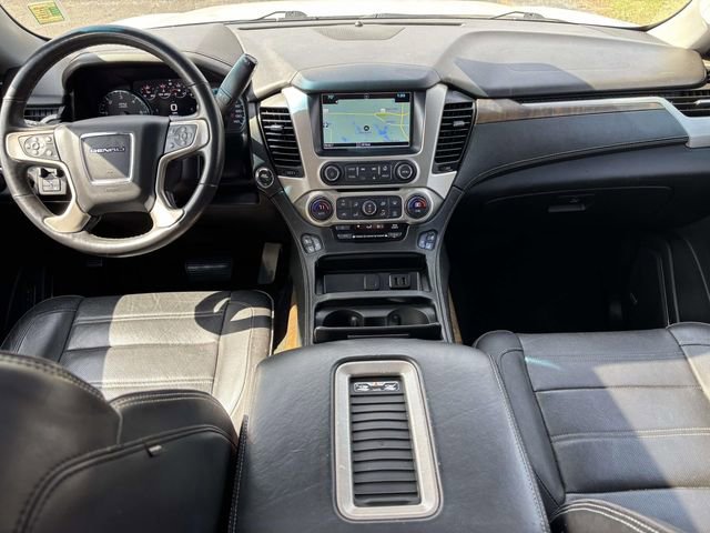 Used 2018 GMC Yukon Denali w/ Open Road Package AWD/4WD image 31