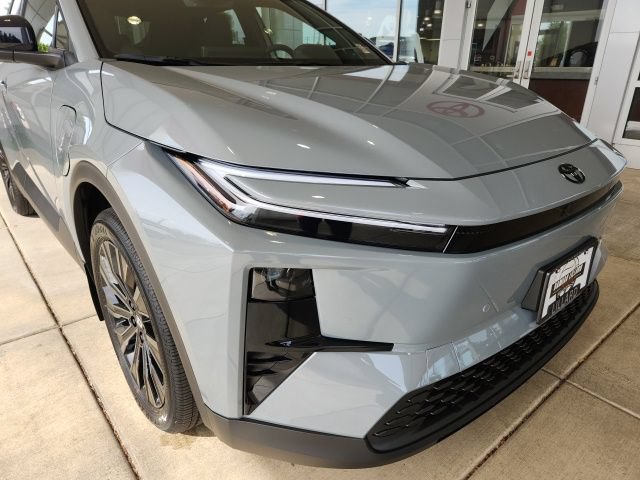 New 2026 Toyota C-HR AWD/4WD image 8