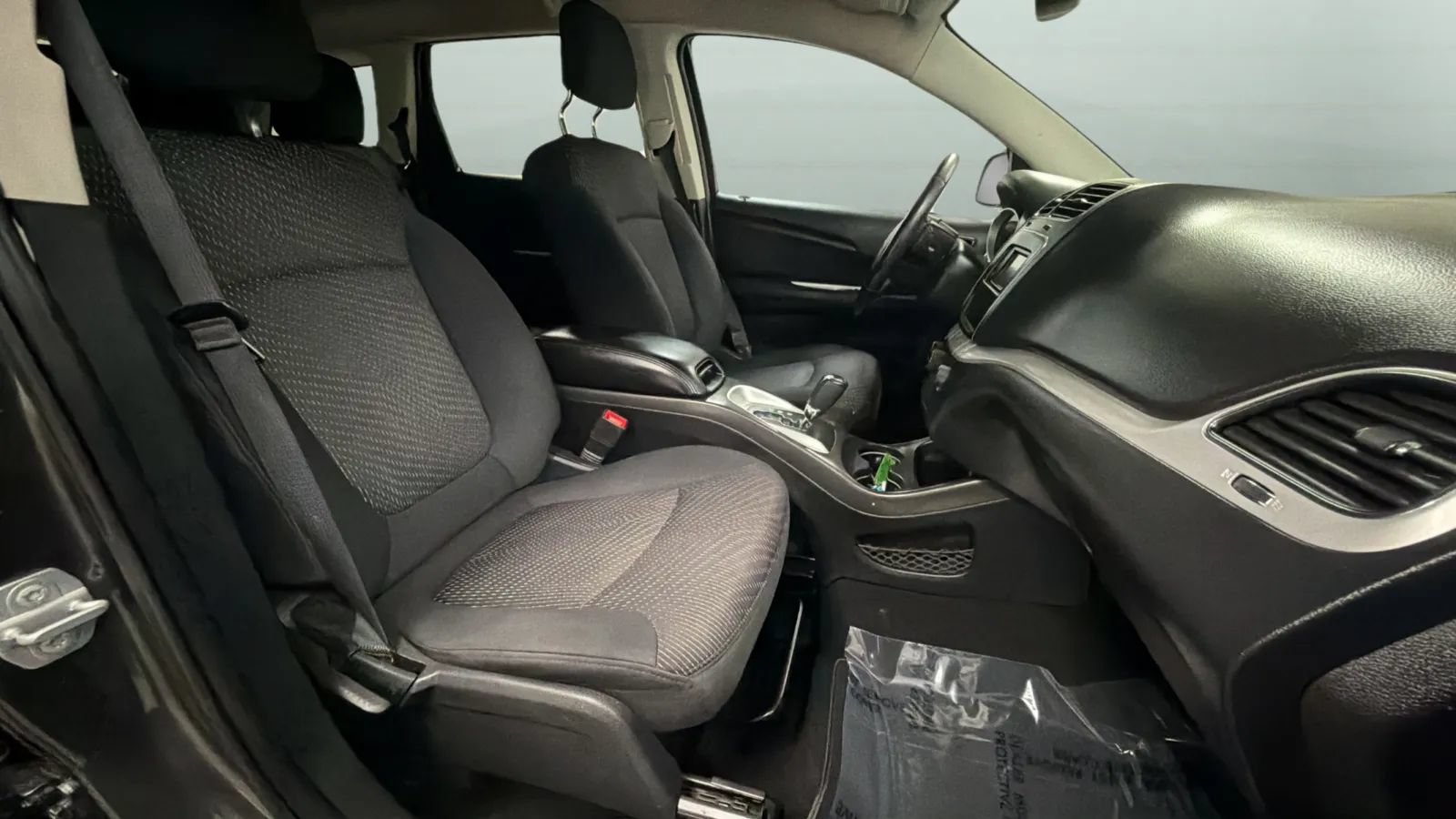 Used 2016 Dodge Journey SE w/ Flexible Seating Group FWD image 19