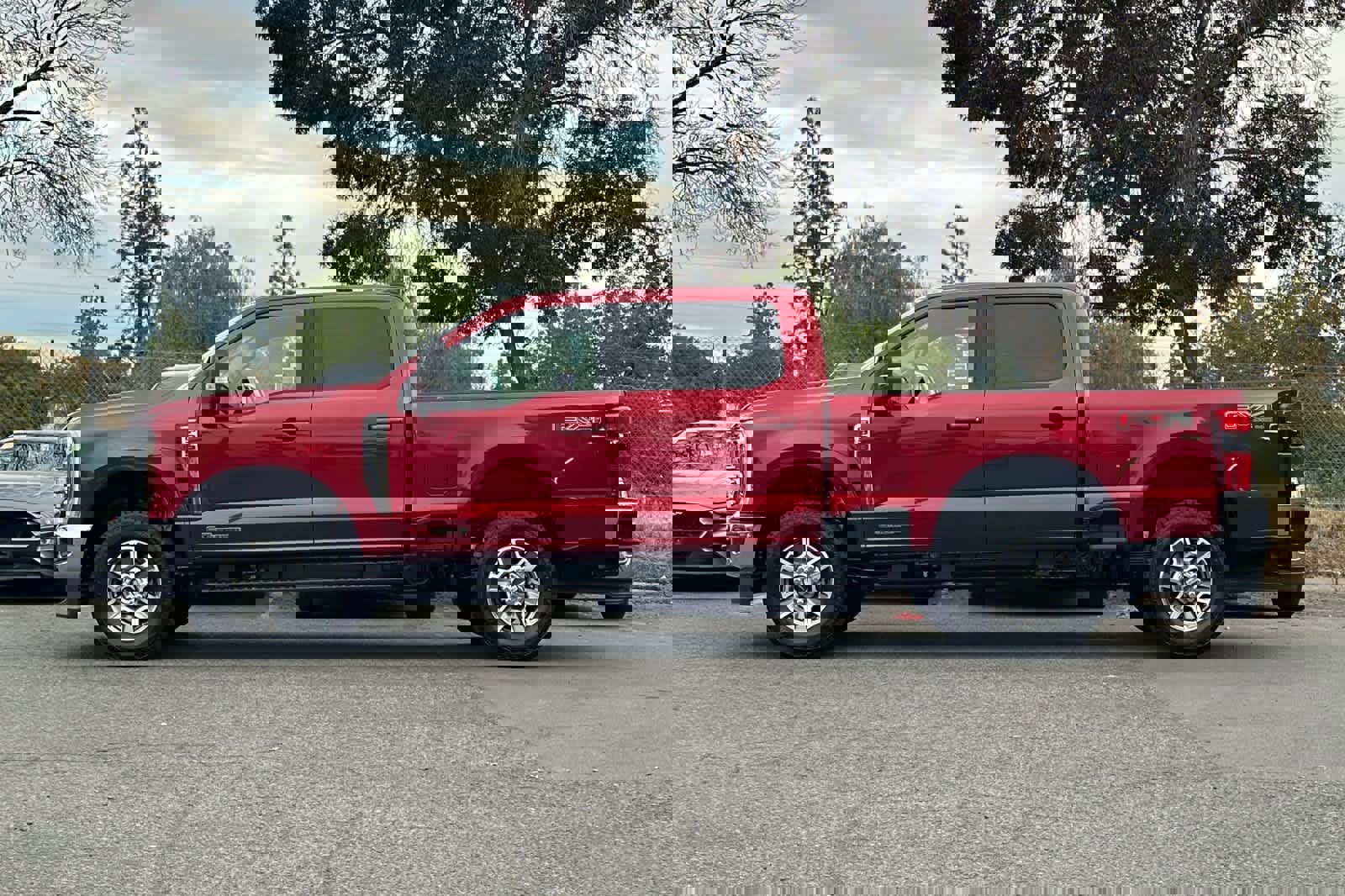 New 2026 Ford F350 Lariat w/ Lariat Premium Package image 5