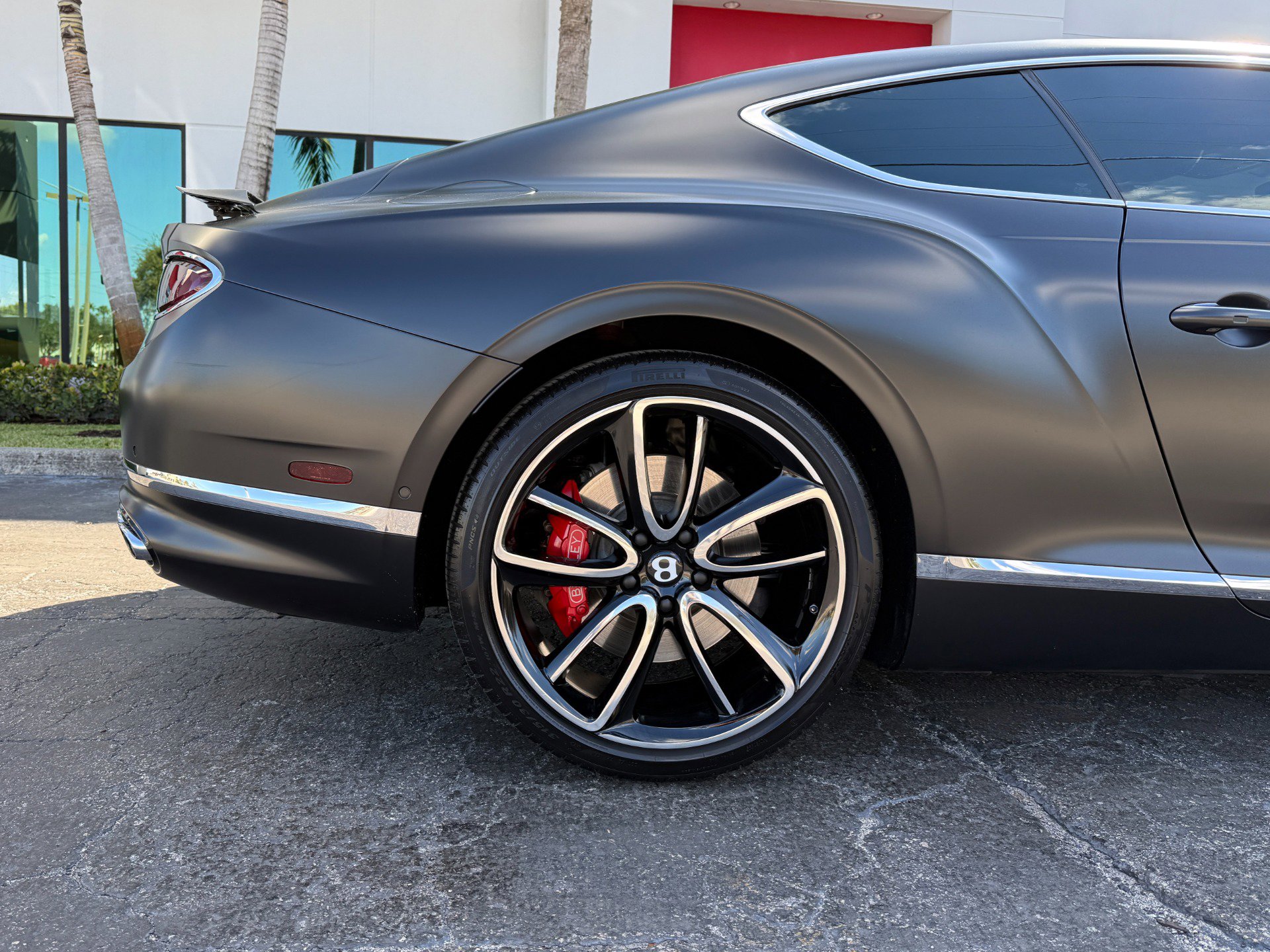 Used 2022 Bentley Continental GT image 4