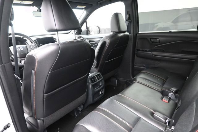 Certified 2023 Honda Passport TrailSport image 2