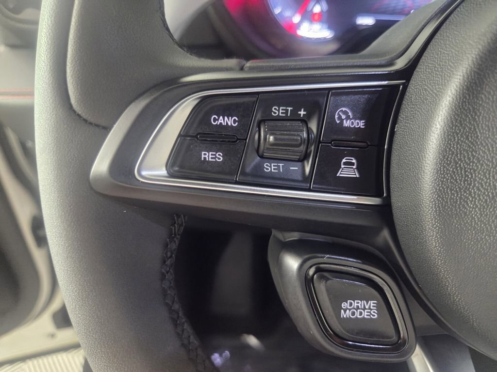 Certified 2025 Dodge Hornet R/T image 19