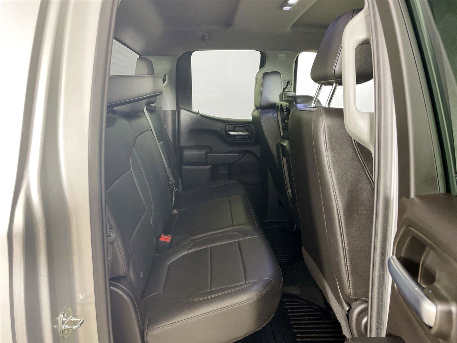 Used 2021 Chevrolet Silverado 1500 W/T w/ WT Value Package AWD/4WD image 24