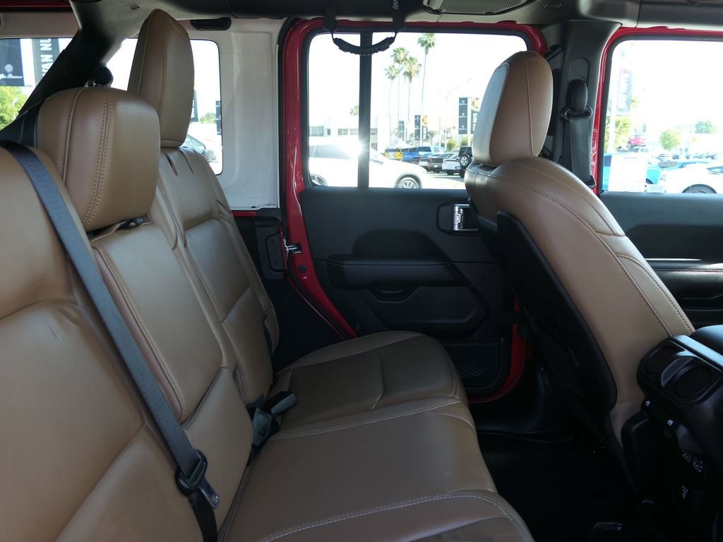 Used 2021 Jeep Wrangler Unlimited Rubicon AWD/4WD image 23