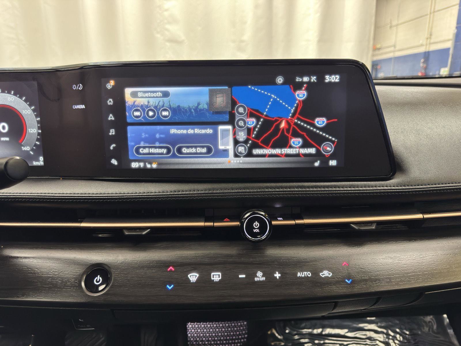 Used 2024 Nissan Ariya AWD image 22