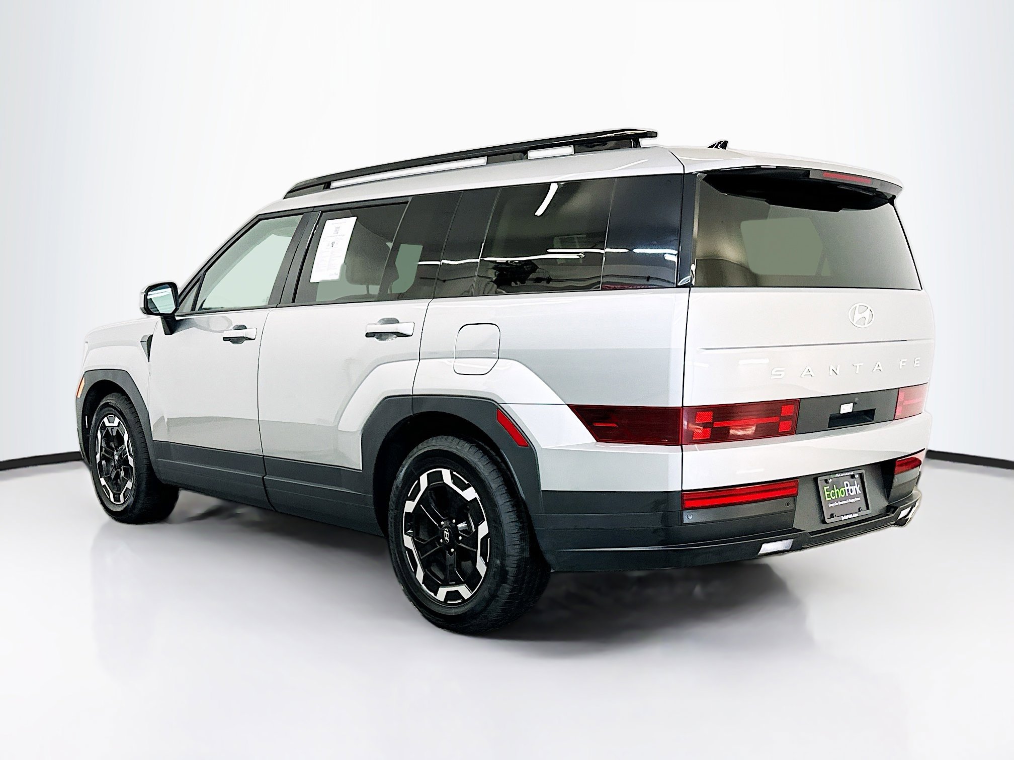 Used 2025 Hyundai Santa Fe SEL image 5