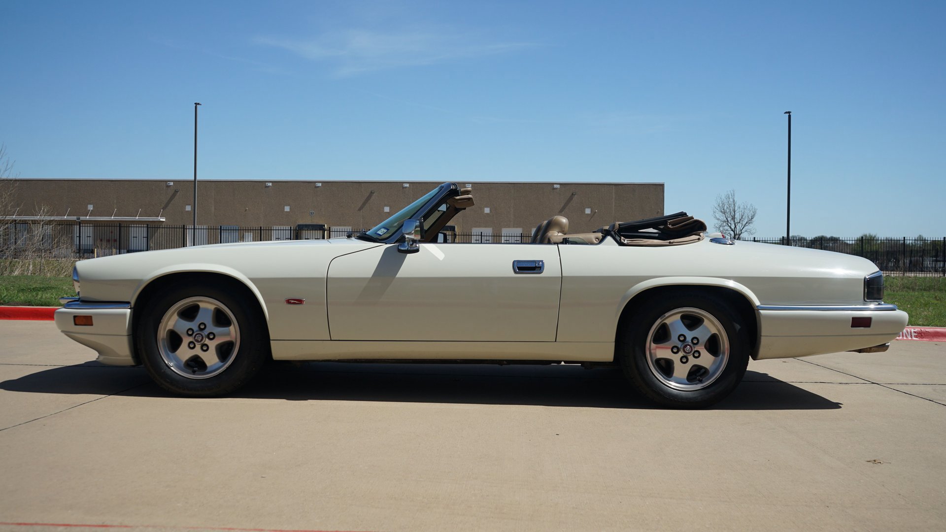 Used 1995 Jaguar XJS 4.0 Convertible image 6